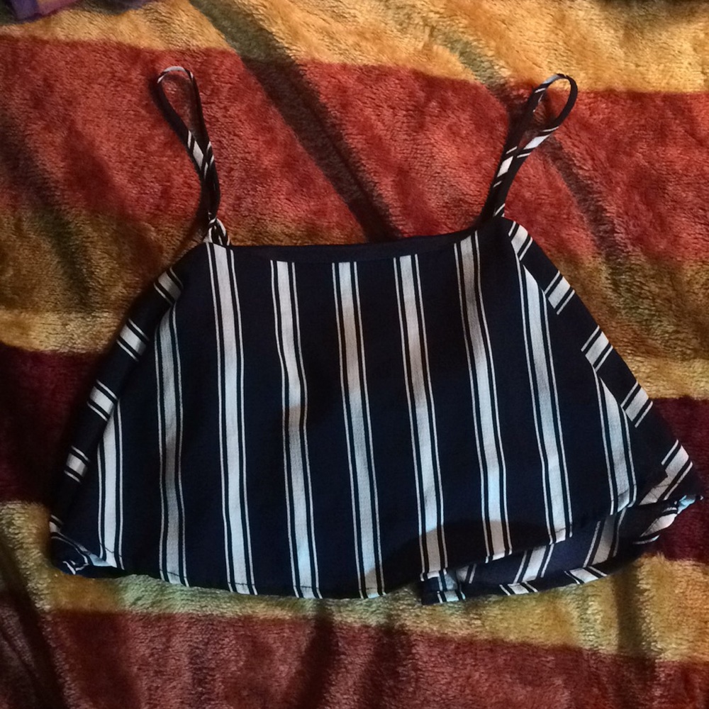 Windsor- Navy crop top